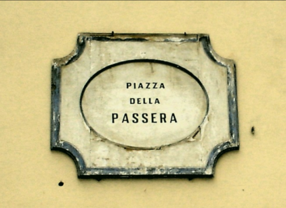 Settembre in Piazza della Passera a Firenze
